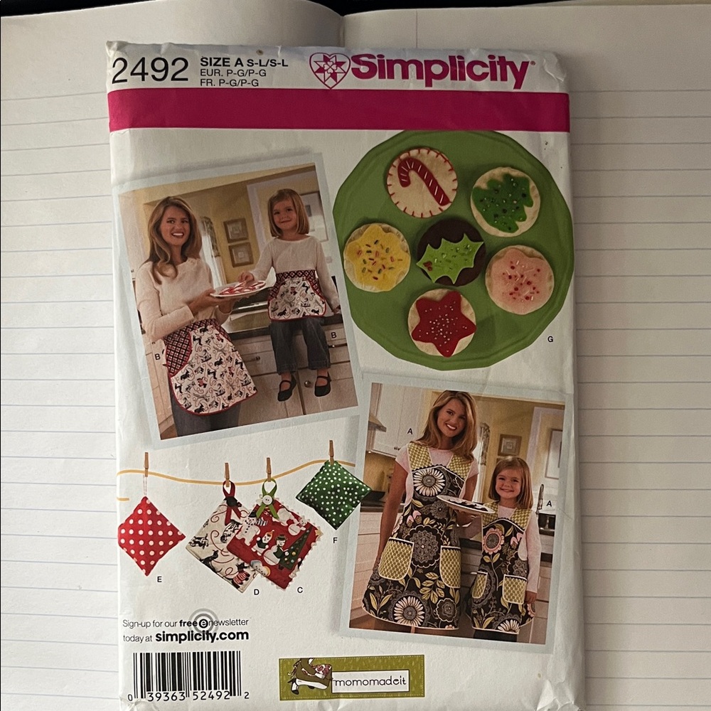 Simplicity Pattern 2492 for Stylish Aprons